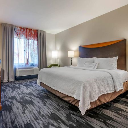 Fairfield Inn And Suites Holiday Tarpon Springs מראה חיצוני תמונה